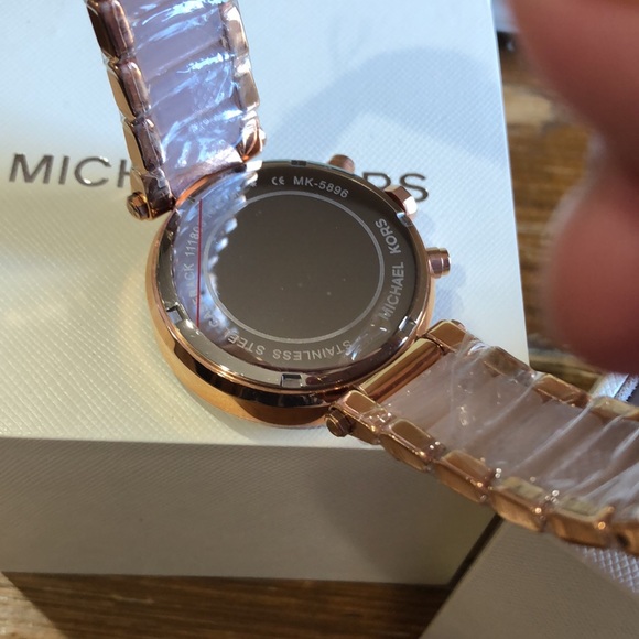 Michael kors Two tone women’s watch - Picture 5 of 5